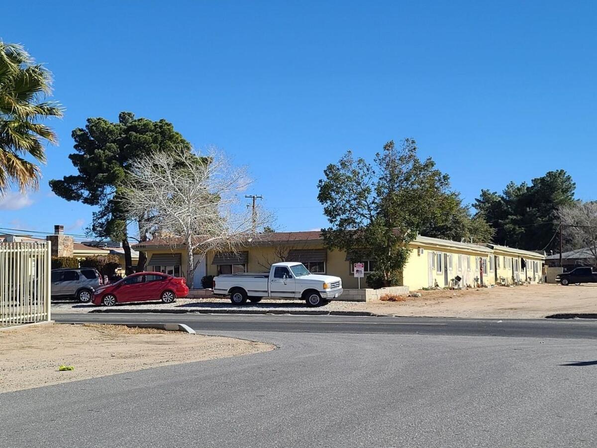 Kasota Cozy Coves Apartamento Victorville Exterior foto